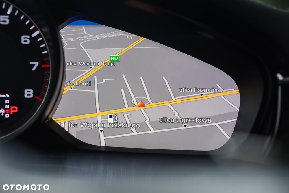 Porsche Panamera - 33