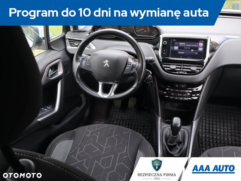Peugeot 2008 - 9