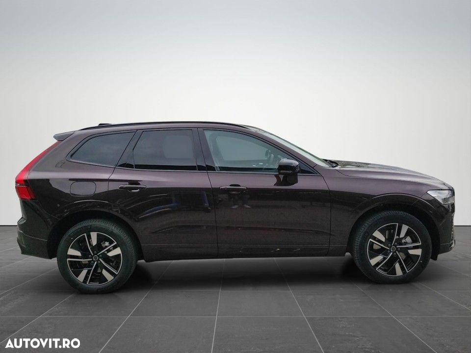 VOLVO XC60 2025 — imagine 5