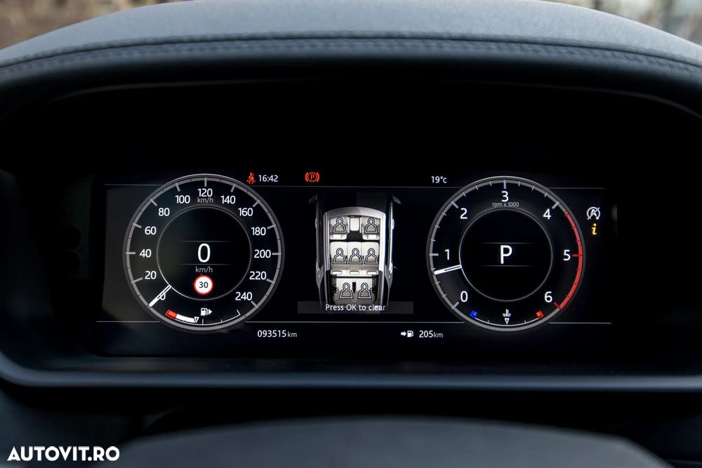 Land Rover Discovery 3.0 L TD6 HSE Luxury - 22