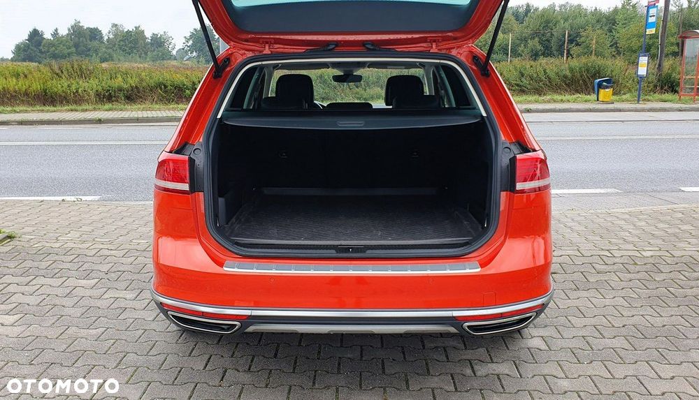 Volkswagen Passat Alltrack - 18