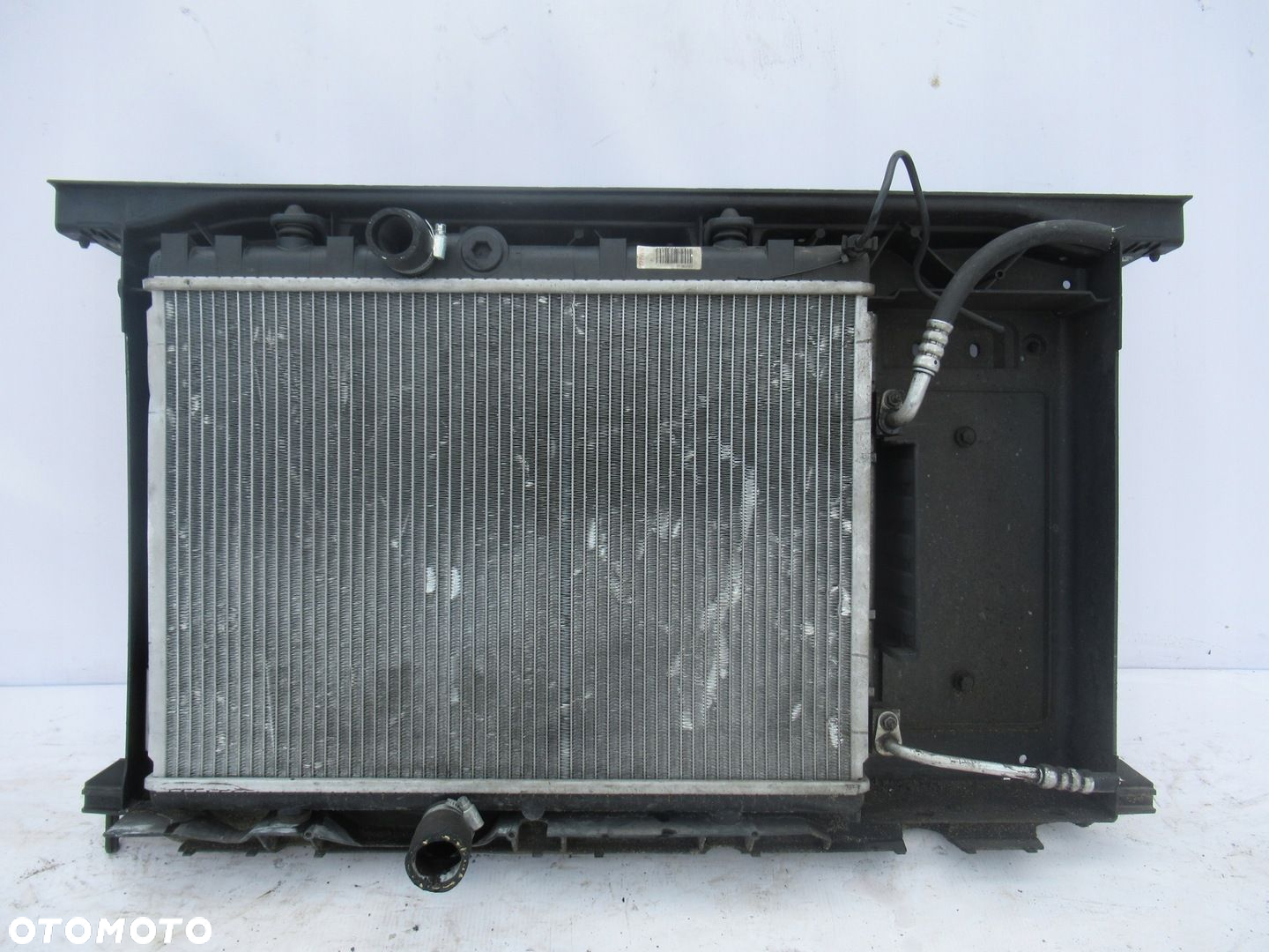 Pas Przedni Chłodnice CITROEN C4 PICASSO 1.6 16V - 4