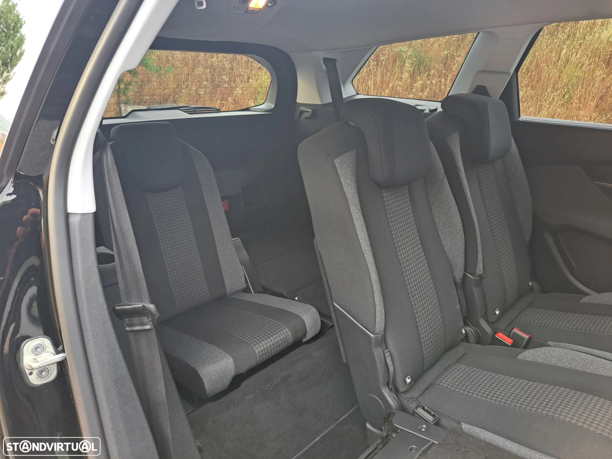 Peugeot 5008 1.5 BlueHDi Active Pack EAT8 - 32