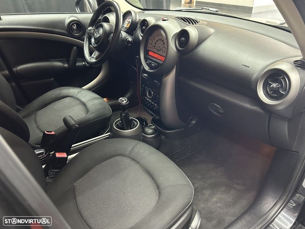 MINI Countryman One D - 8