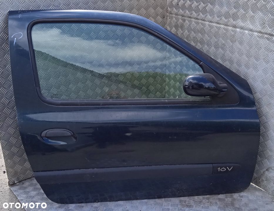 Drzwi prawe przednie Renault Clio II kod lakieru 903 - 2
