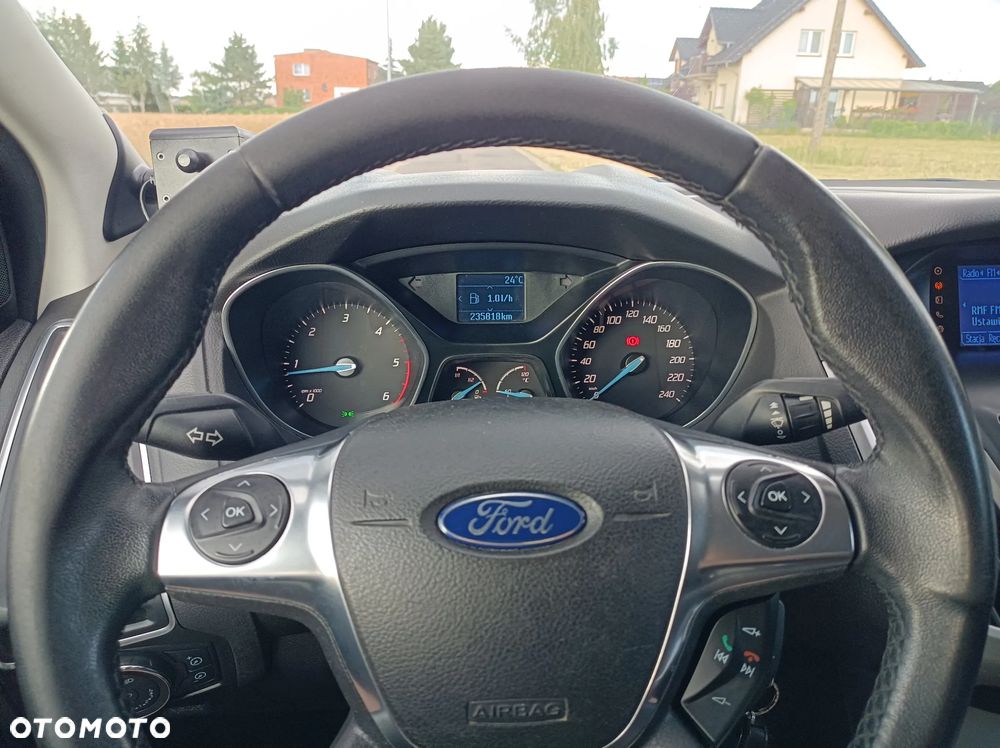 Ford Focus 1.6 TDCi DPF SYNC Edition - 19