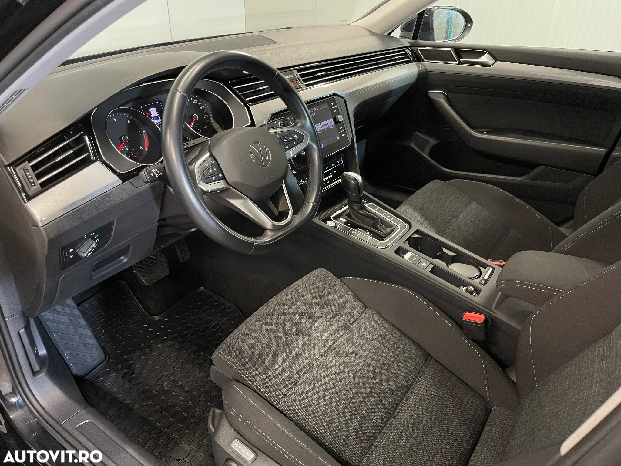 Volkswagen Passat 2.0 TDI DSG Comfortline - 5