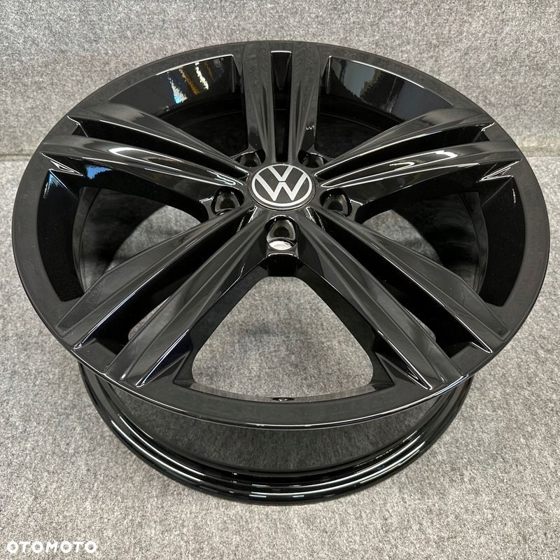 KOMPLET FELG VW T-ROC 2G 2GA 2GA601025G SEBRING 18” 18 - 1