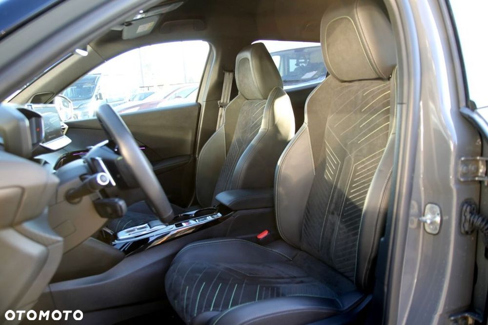 Peugeot 2008 1.2 PureTech GT Line S&S EAT8 - 27