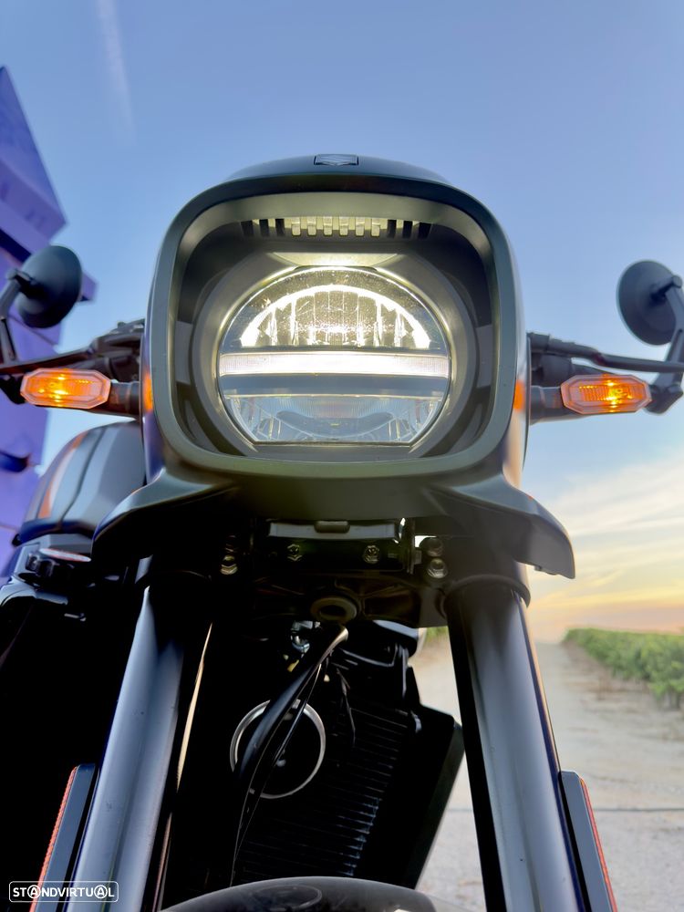 Suzuki GSX 8TT - 7