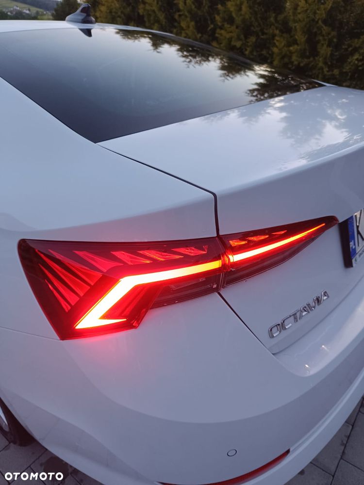 Skoda Octavia 2.0 TDI SCR Ambition DSG - 20