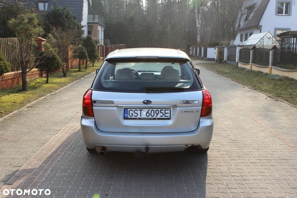 Subaru Legacy Kombi 2.0 4WD Celebration - 7