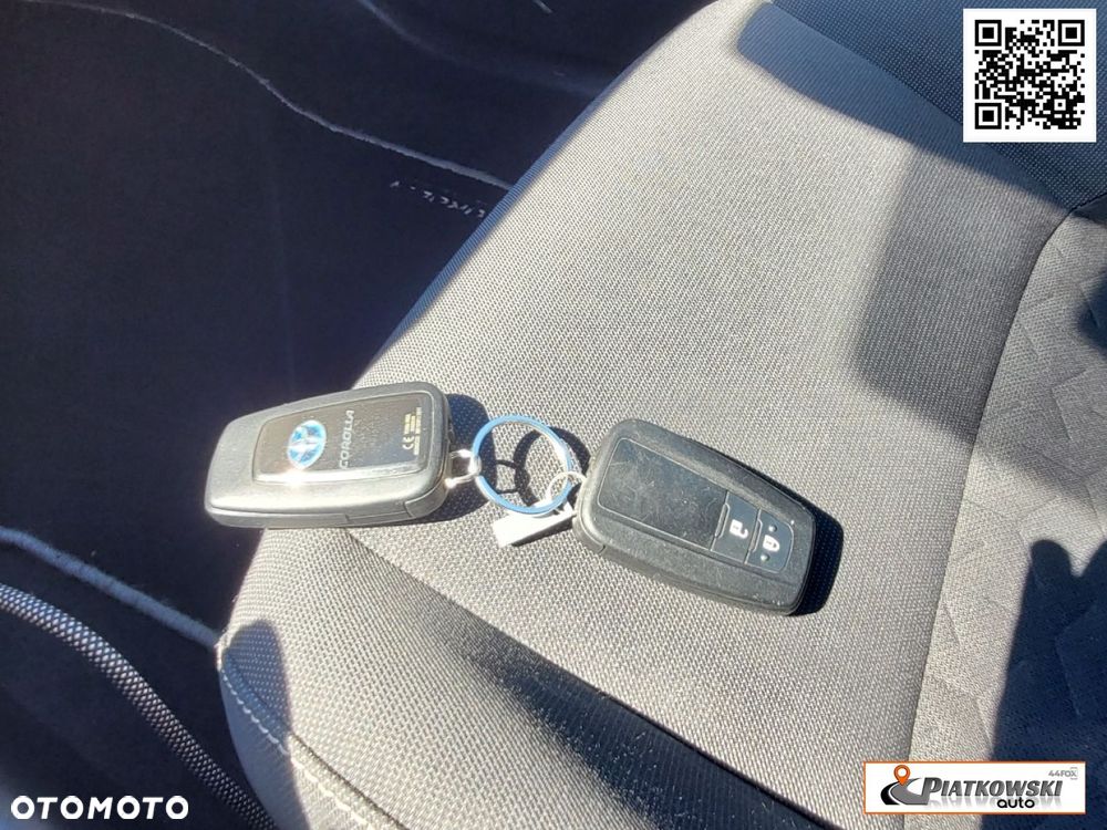 Toyota Corolla 1.8 Hybrid Executive - 38