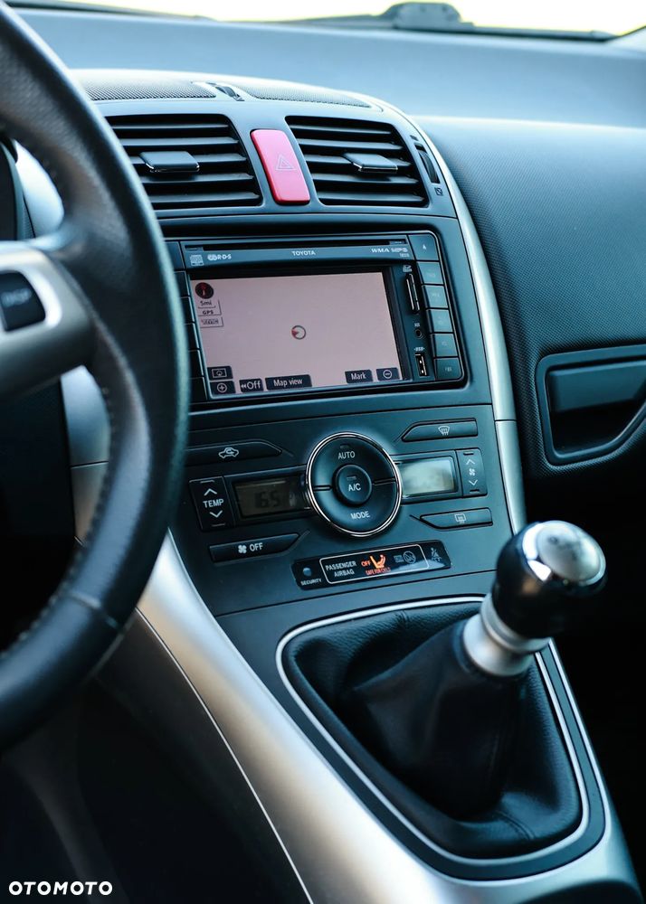 Toyota Auris 1.4 D-4D Edition - 16