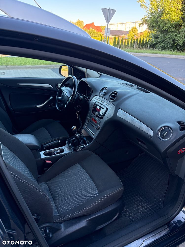 Ford Mondeo 2.0 TDCi Black Magic - 16