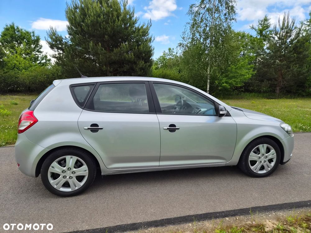 Kia Ceed 1.6 CRDi 90 Vision - 7