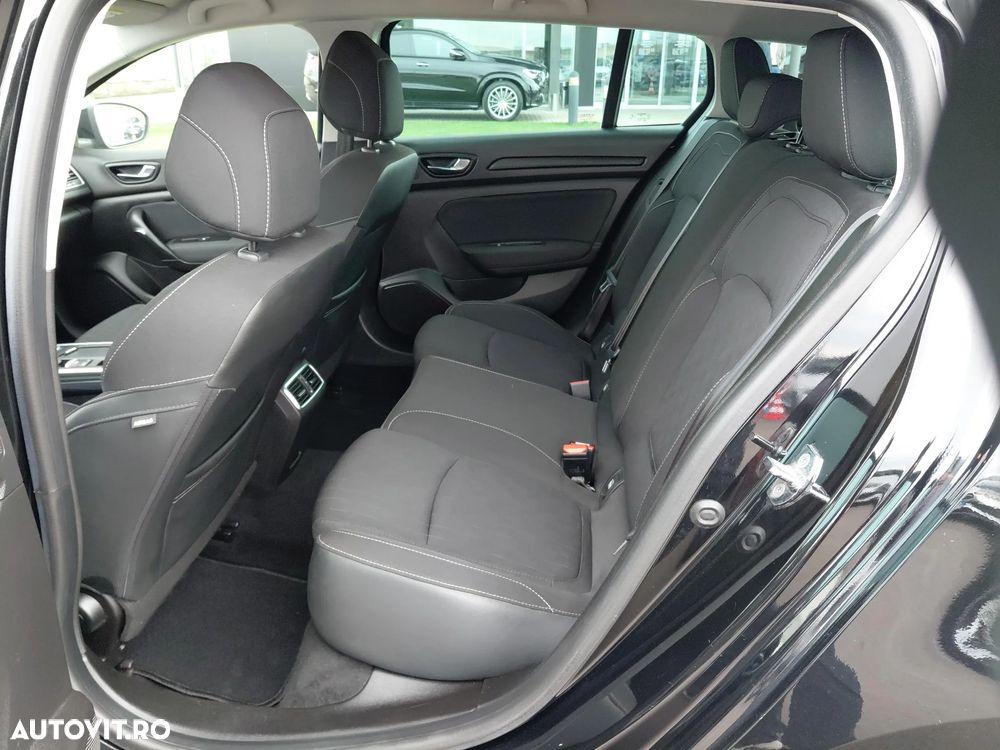 Renault Megane ENERGY TCe 140 EDC LIMITED - 13