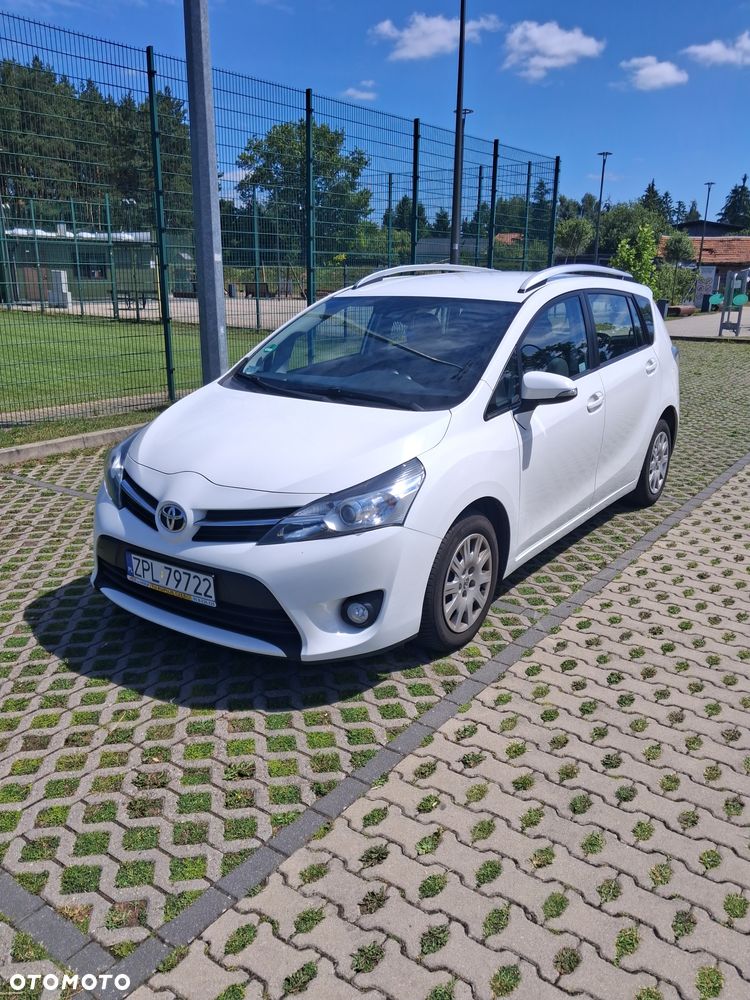 Toyota Verso 1.6 D-4D Active EU6 - 1