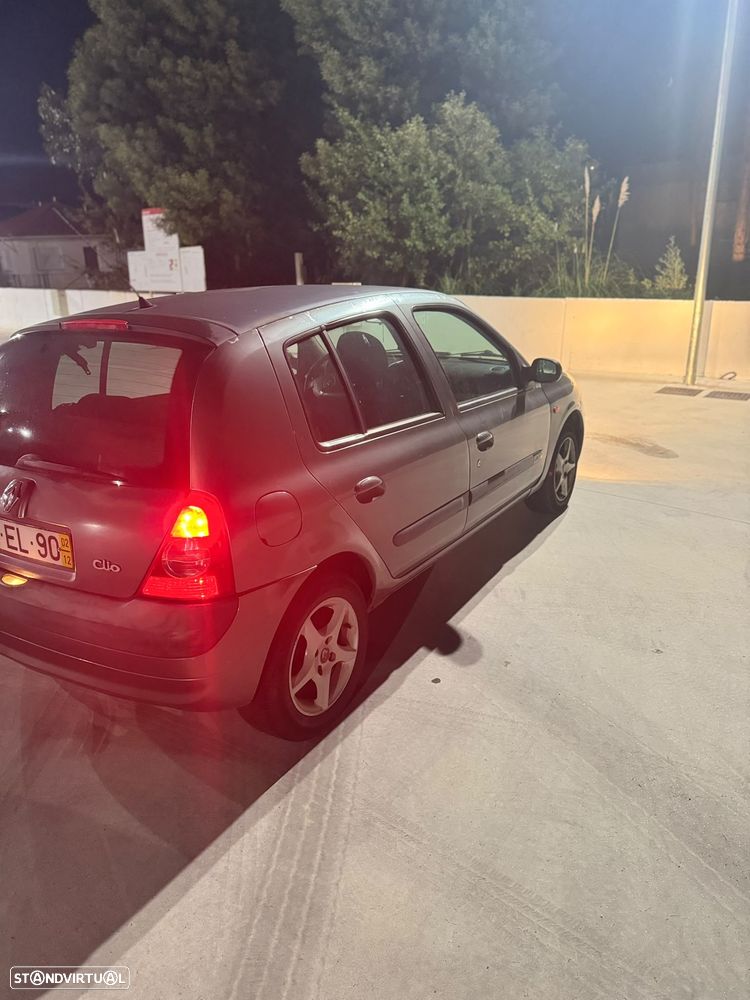 Renault Clio 1.5 dCi Privilège - 2