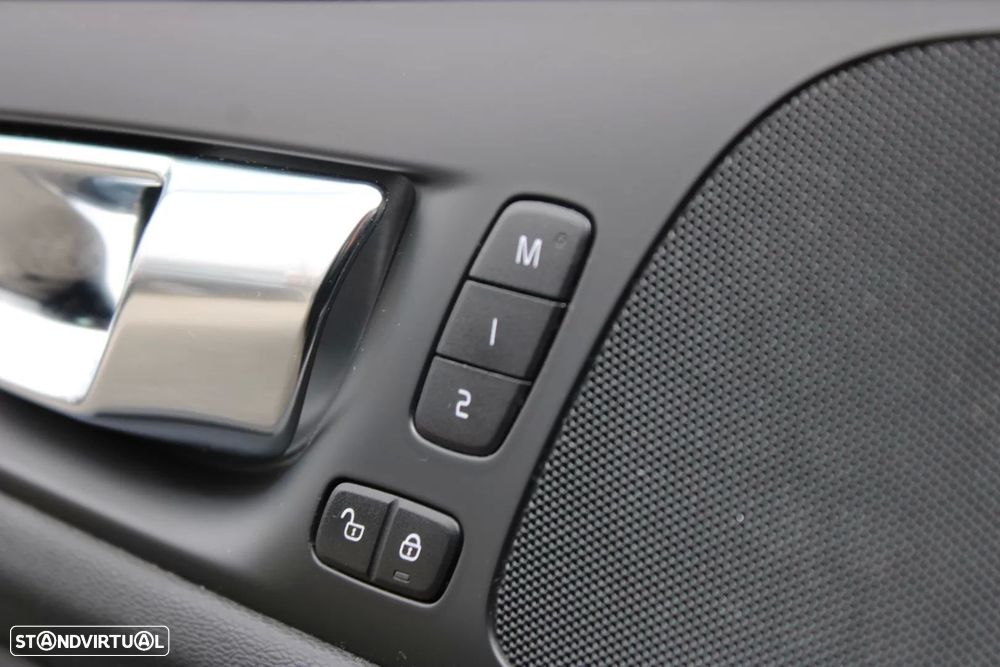 Volvo V60 2.0 D4 R-Design Geartronic - 8