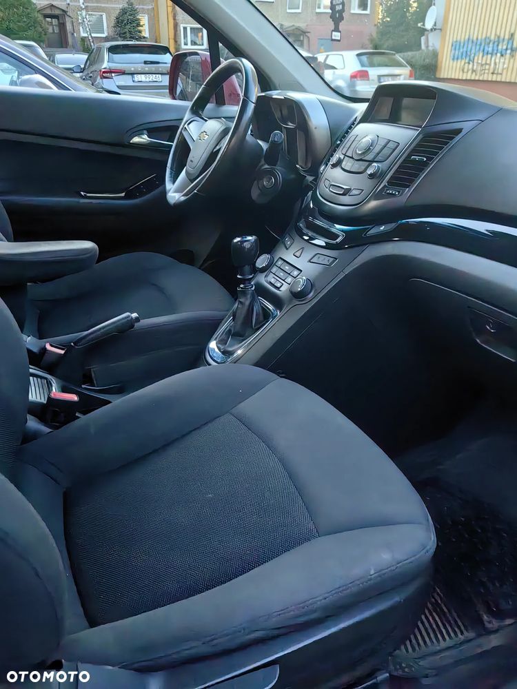 Chevrolet Orlando - 26