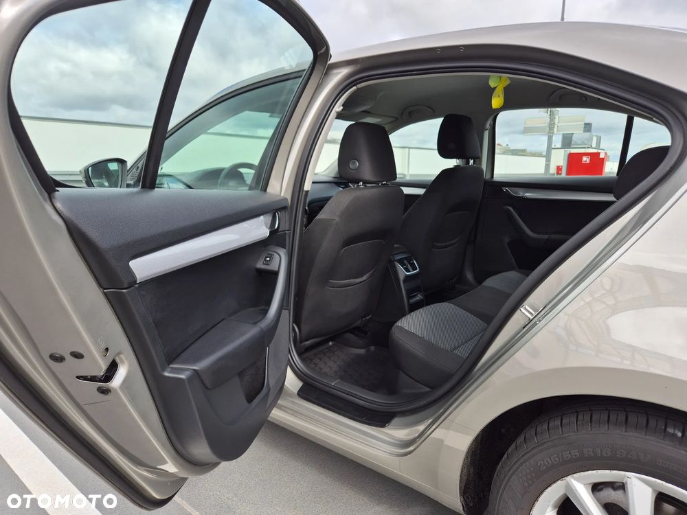 Skoda Octavia 1.4 TSI Ambition - 31