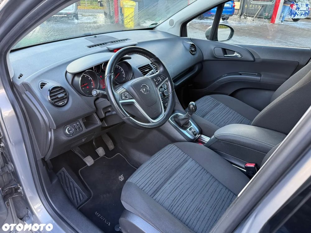 Opel Meriva - 31