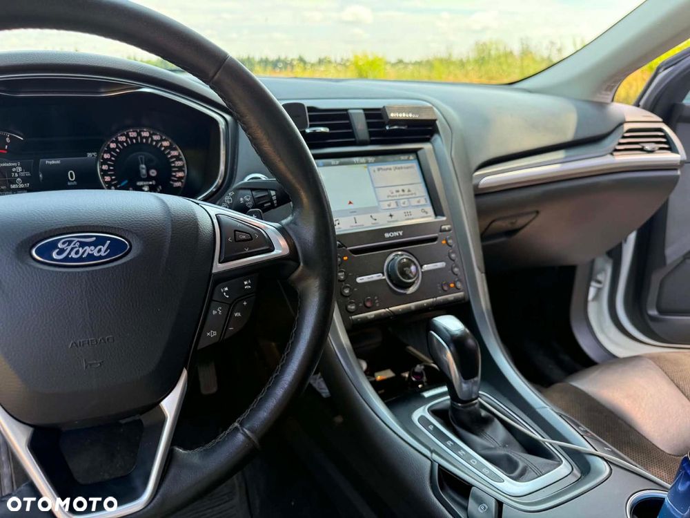 Ford Mondeo 2.0 TDCi Titanium 4WD PowerShift - 9