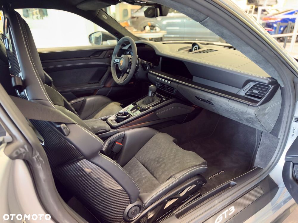 Porsche 911 GT3 PDK - 24