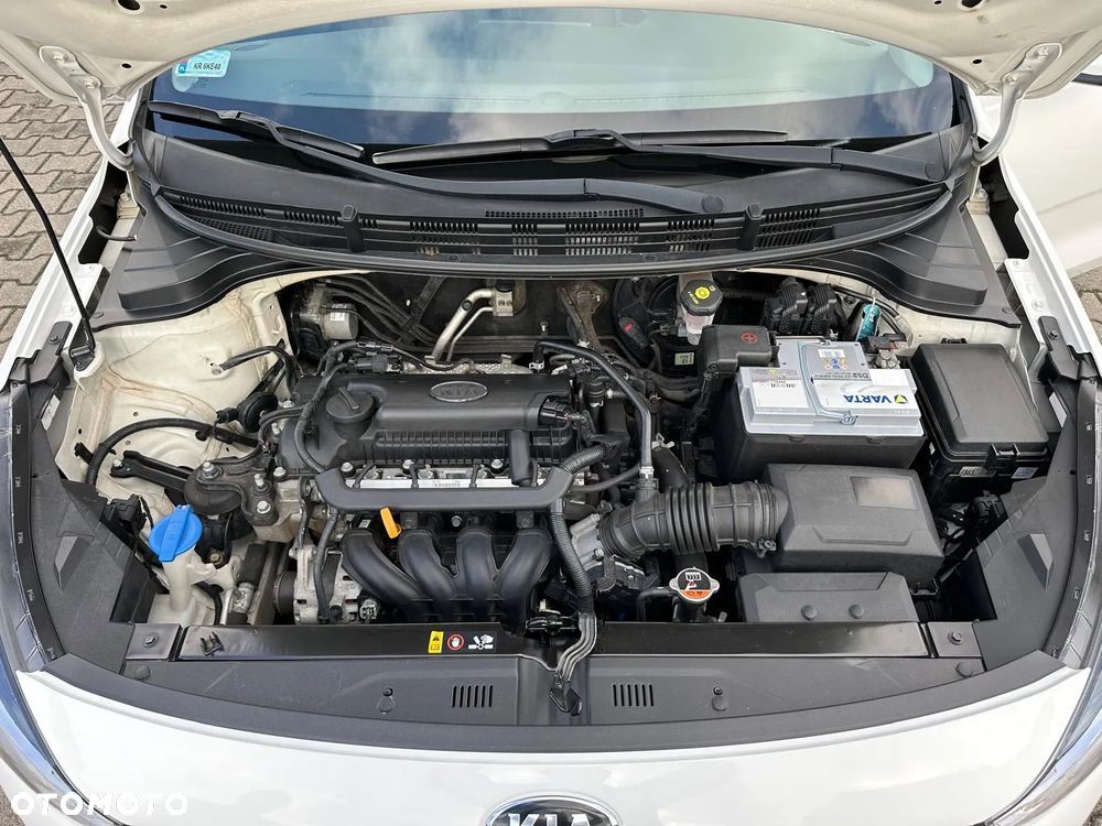 Kia Rio - 10