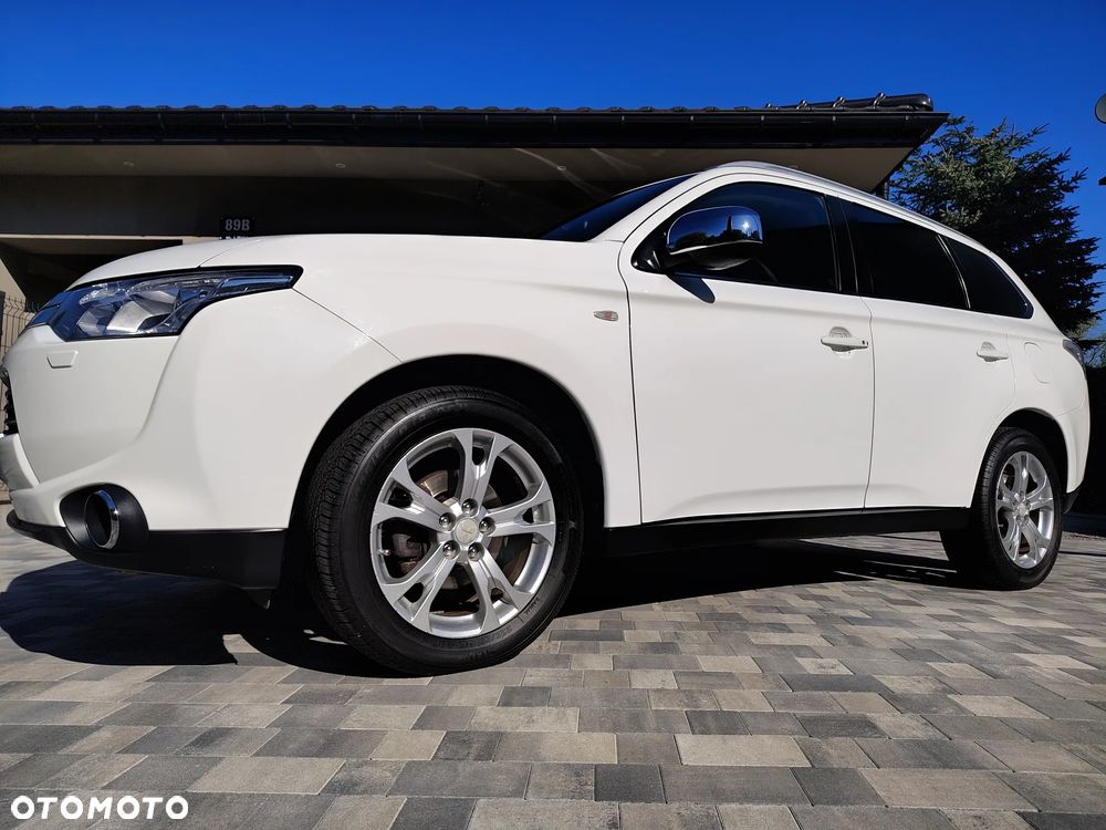 Mitsubishi Outlander 2.0 Intense 2WD - 12