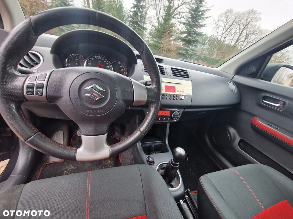 Suzuki Swift 1.6 Sport Rallye N' Style - 6