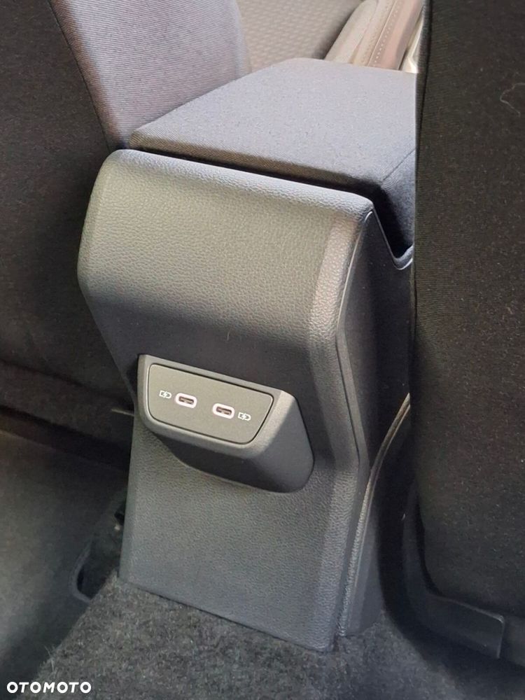 Volkswagen Taigo 1.0 TSI Life Plus DSG - 22