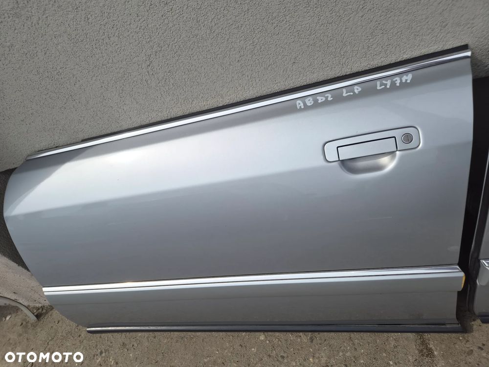 Drzwi poszycie Audi A8 D2 LY7M przed liftem - 5
