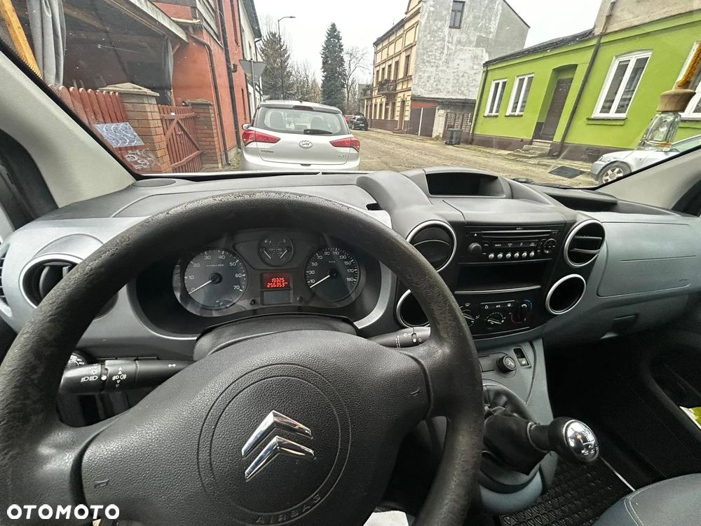 Citroën Berlingo 1.6i Prestige - 10