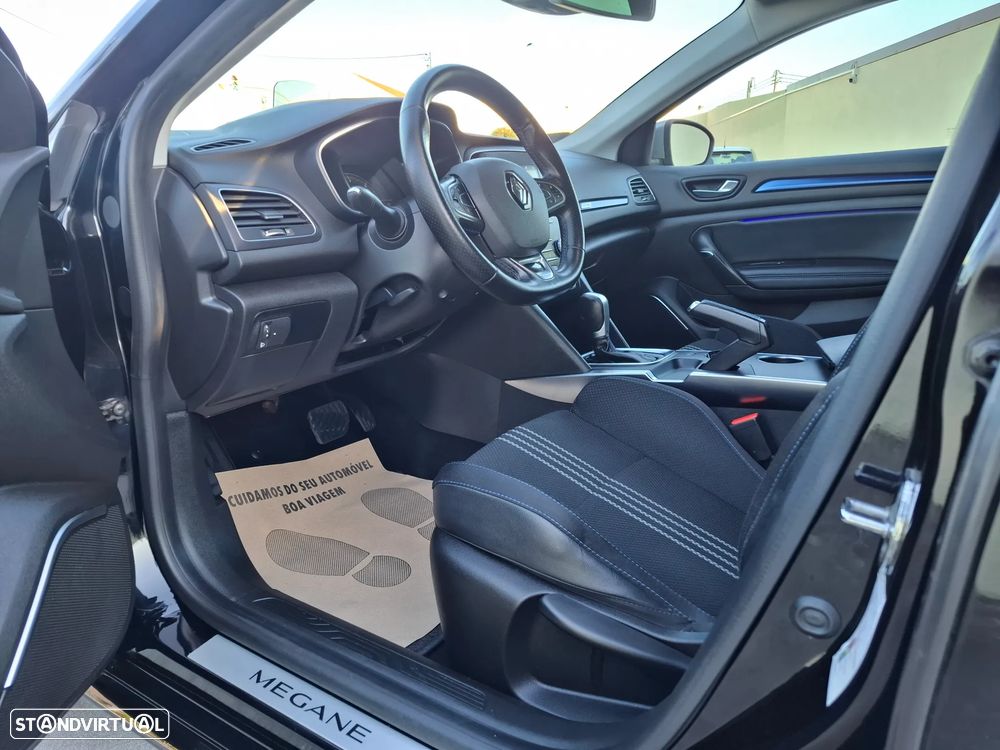 Renault Mégane Sport Tourer 1.5 dCi GT Line EDC - 20