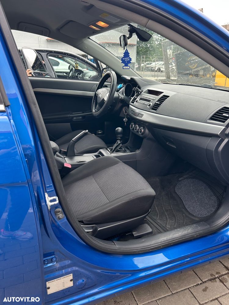 Mitsubishi Lancer - 9