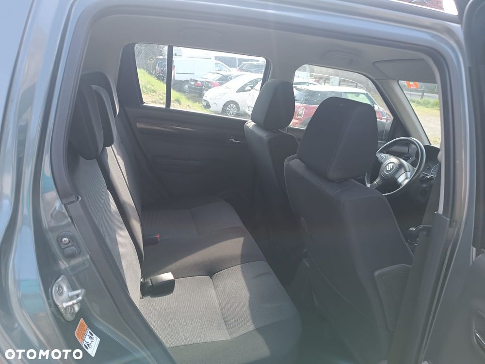Suzuki Swift 1.3 4x4 Comfort - 11