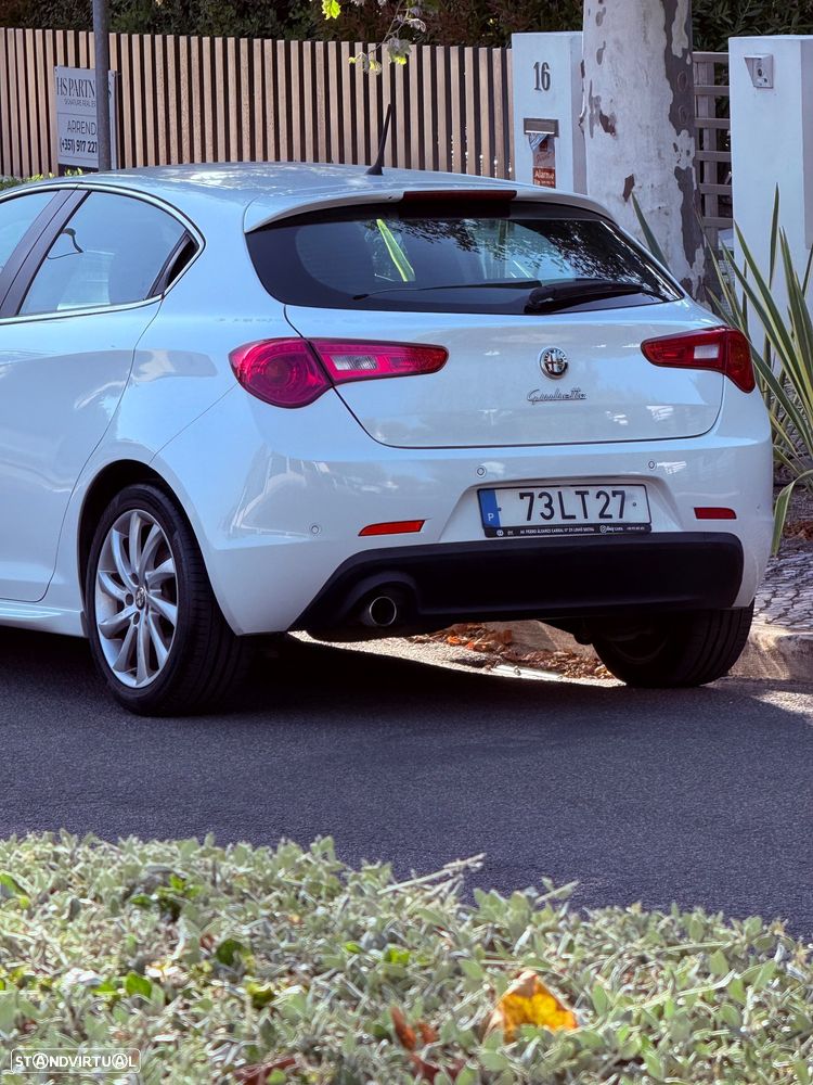 Alfa Romeo Giulietta - 7