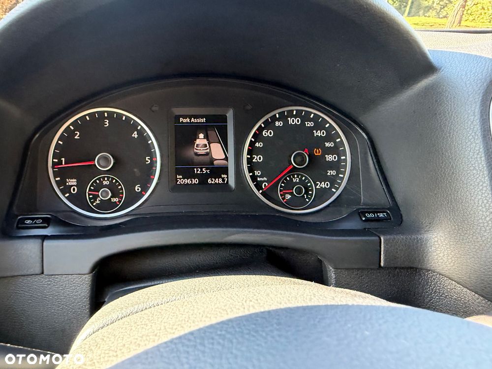 Volkswagen Tiguan - 27