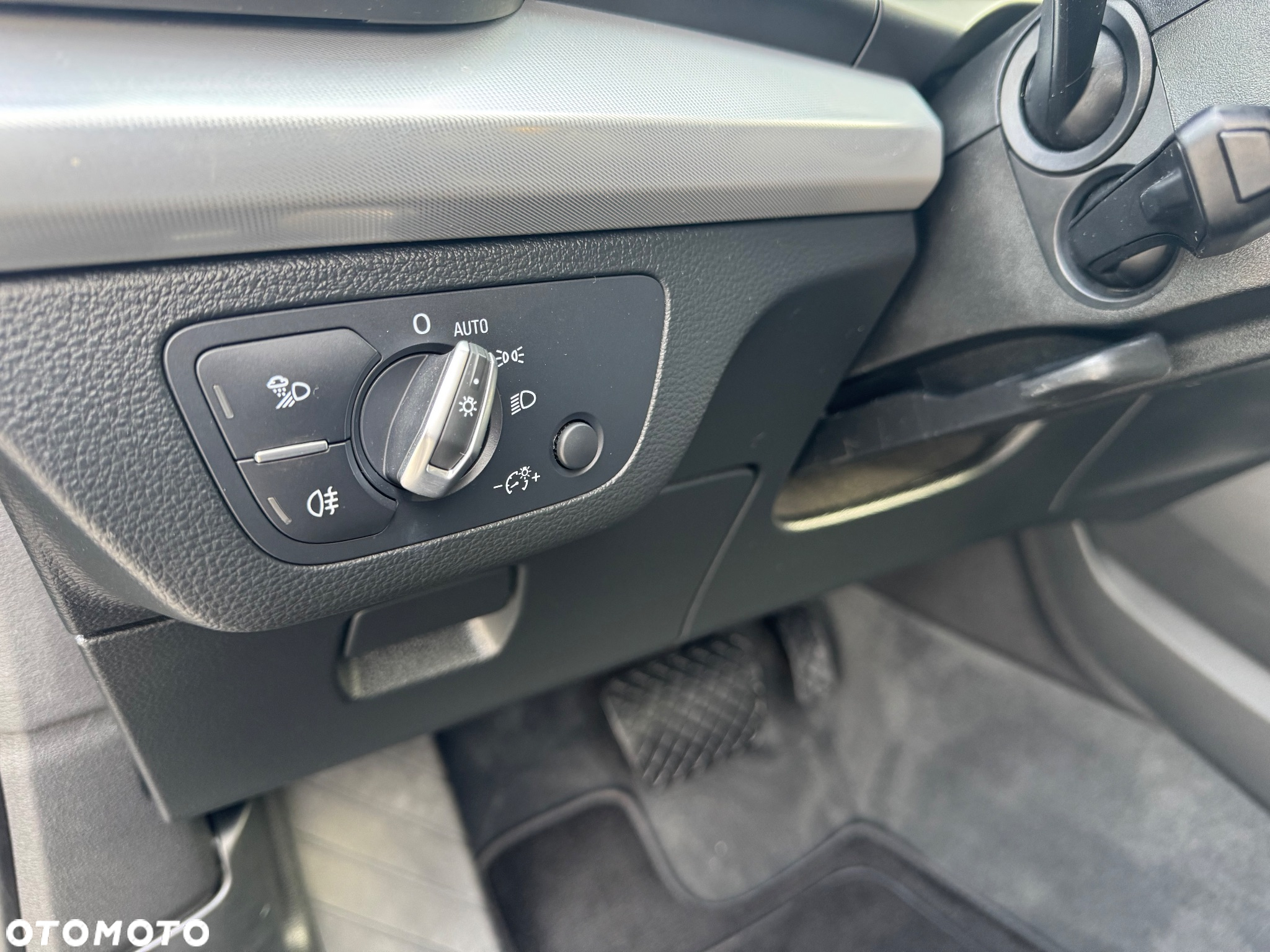Audi Q5 40 TDI quattro S tronic sport - 14