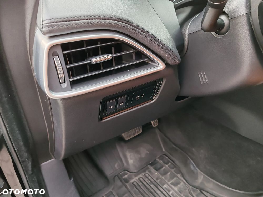 Jaguar F-Pace 2.0 i4D AWD Portfolio - 17