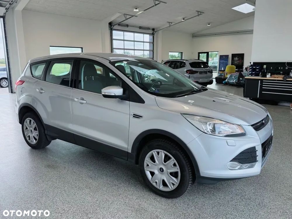 Ford Kuga - 1