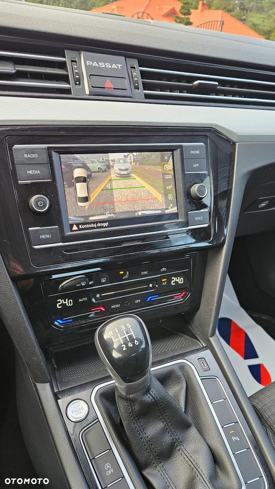 Volkswagen Passat 1.5 TSI EVO Business - 12