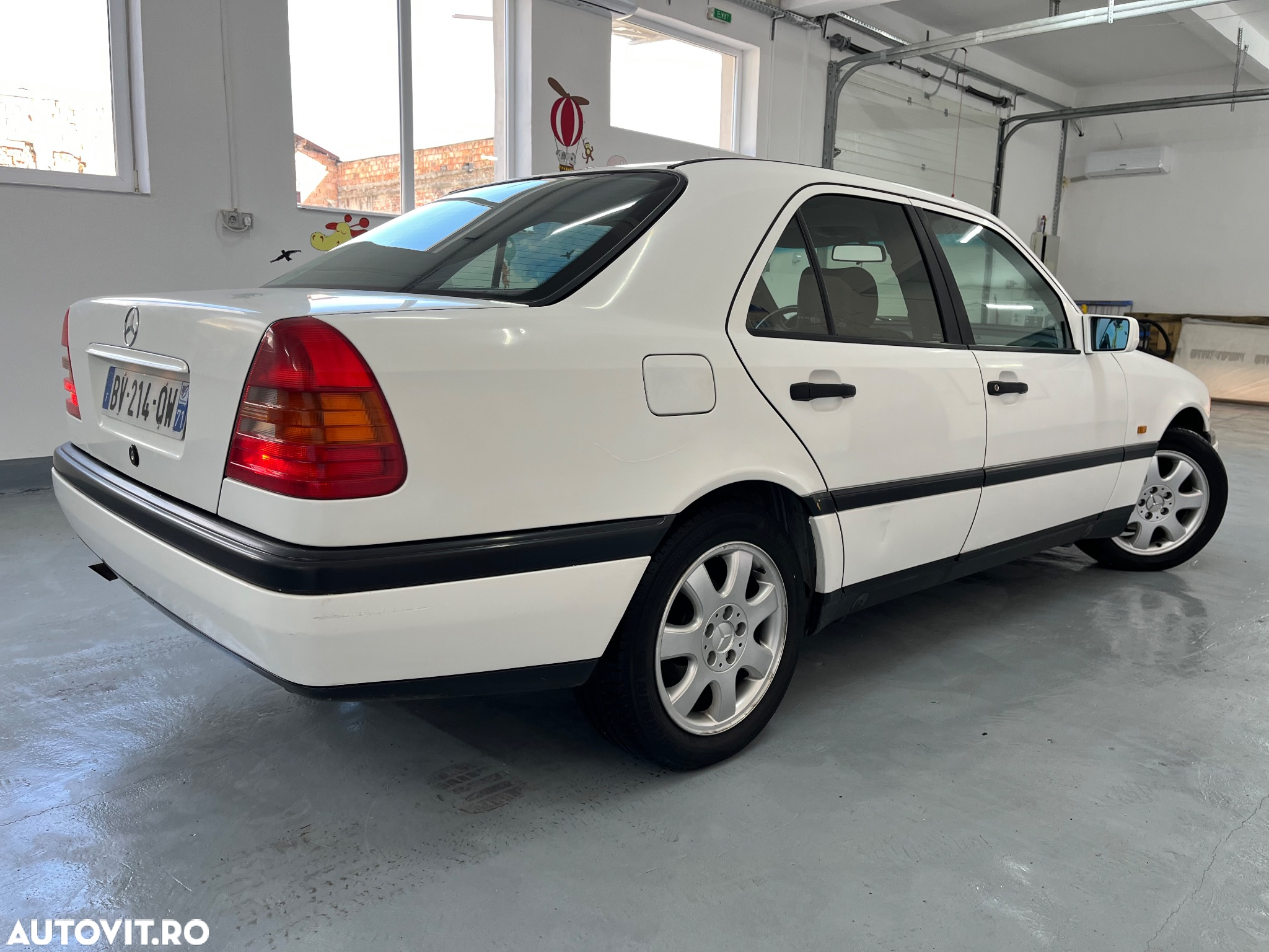 Mercedes-Benz C - 13