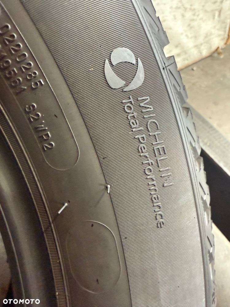 Opony zimowe Michelin X-Ice Snow 205/60 R17 93H (2 sztuki) - 8