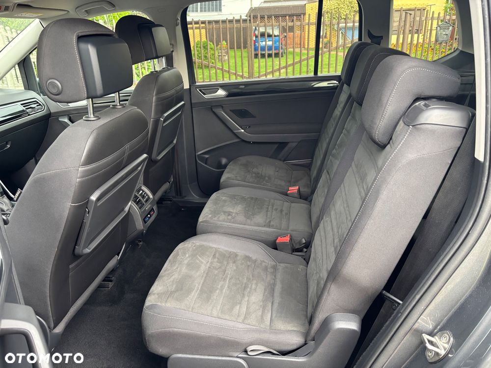 Volkswagen Touran 2.0 TDI SCR DSG Highline - 31