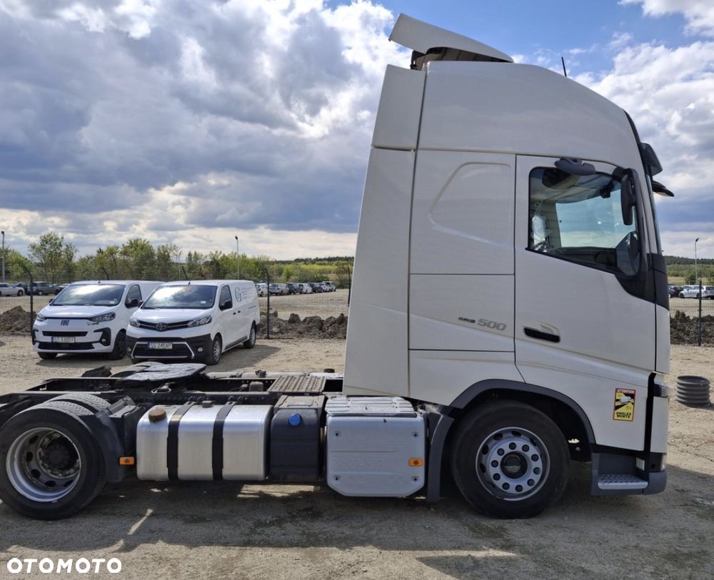 Volvo FH 500 XXL LOW DECK MEGA / TYLKO 616 412 KM PARK COOL / KLIMA POSTOJOWA / NOWY TACHOGRAF GEN2v2 / ORYGINALNY PRZEBIEG / NAJWYŻSZA KABINA XXL / 2 ZBIORNIKI PALIWOWE / CAŁE NA PODUSZCE / 2018 ROK !! - 9