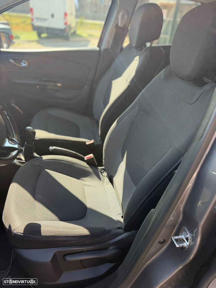 Renault Captur 1.5 dCi Exclusive - 4