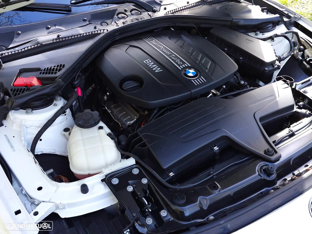 BMW 318 d Touring Auto Pack M - 8